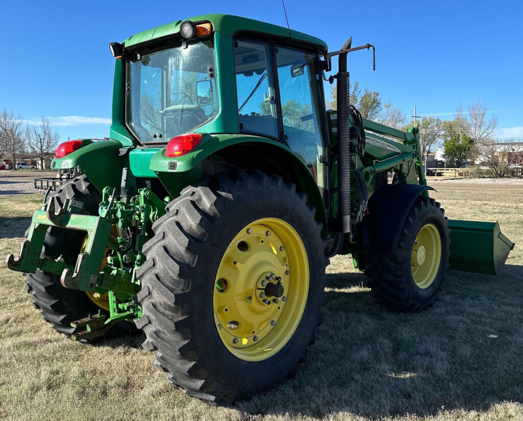 2003 John Deere 7220
