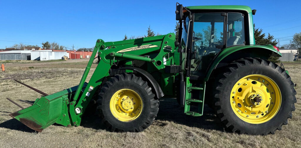 2003 John Deere 7220