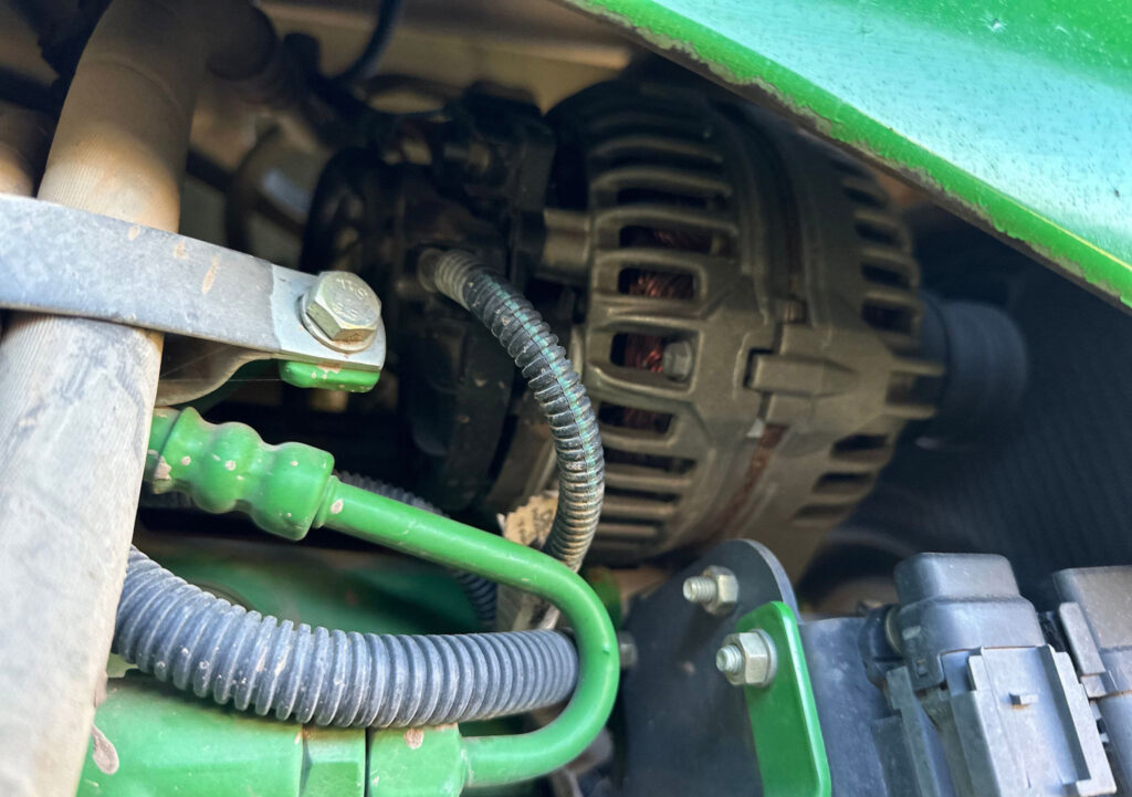 2003 John Deere 7220